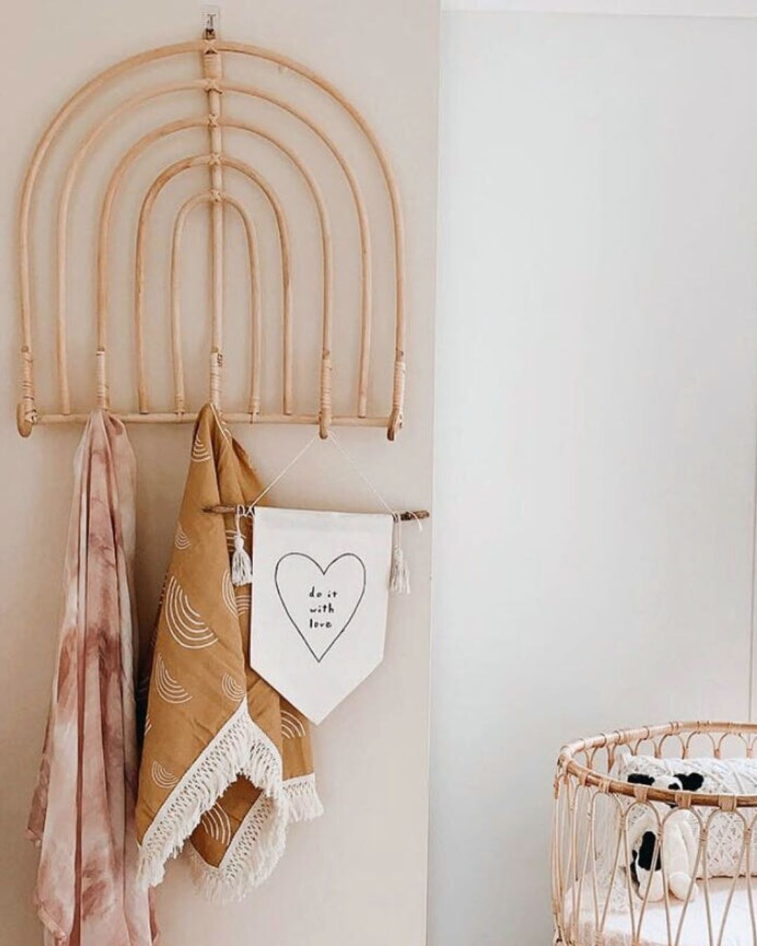 Handcrafted Rattan Rainbow Multi Wall Hook Coastal Charm – SUN