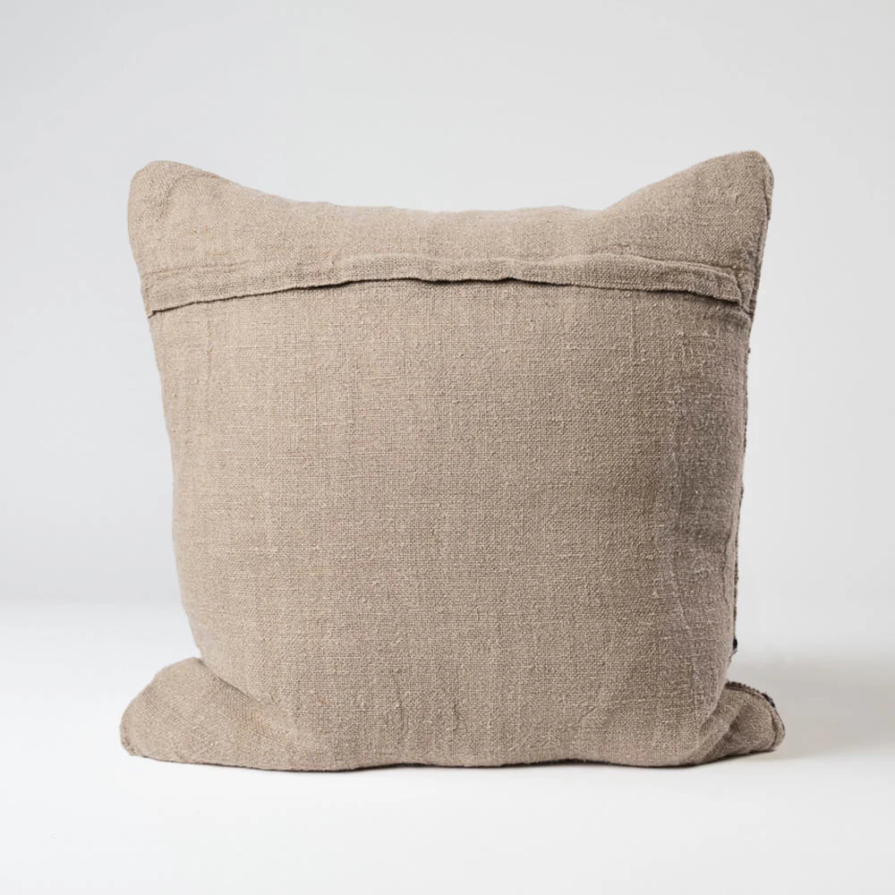 Retreat Cushion – Natural/Ivory/Black Sun Republic