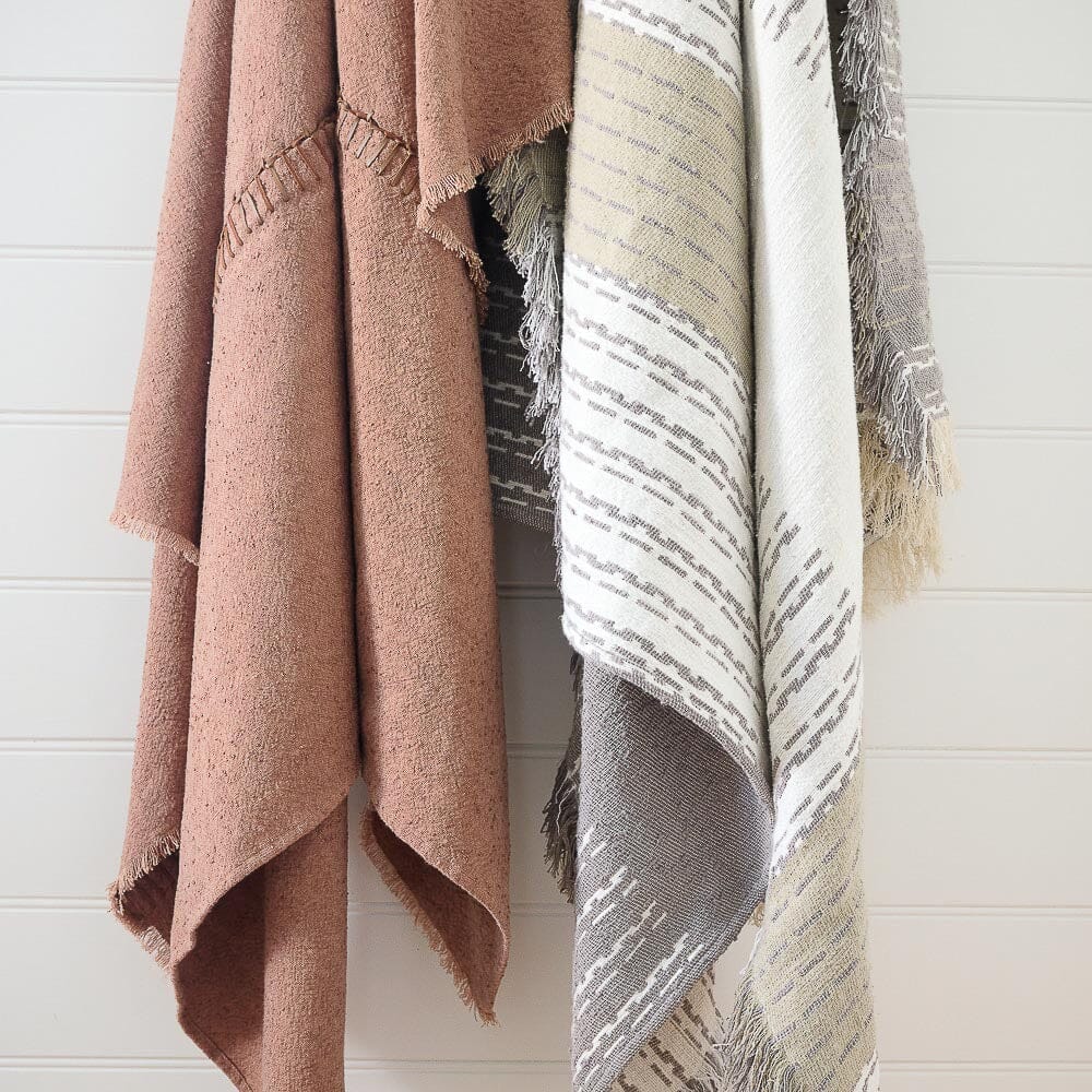 Hagen Throw - Off White/Slate Eadie Lifestyle 