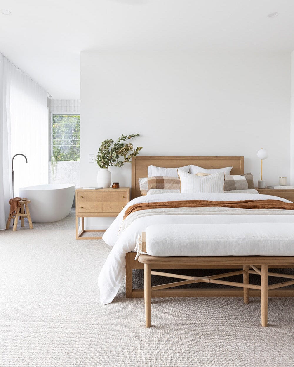 Malie Bench Seat – American Oak with White Cushion Sun Republic 