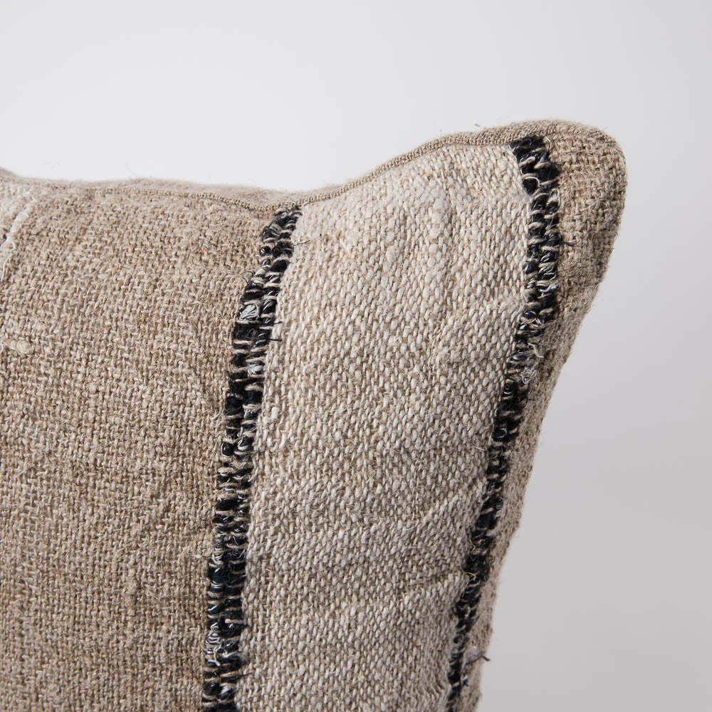 Retreat Cushion – Natural/Ivory/Black Sun Republic 