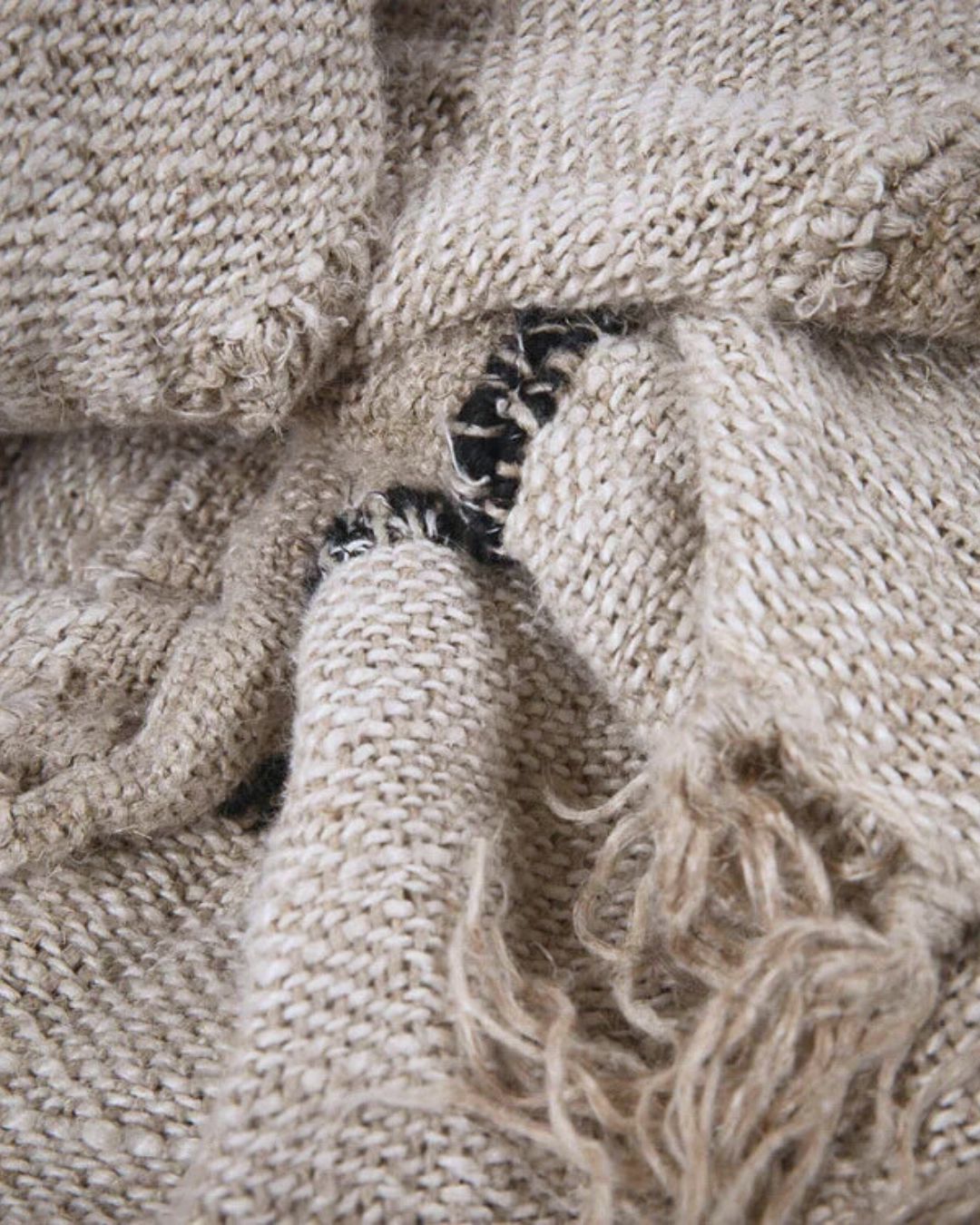 Retreat Throw - Natural/Ivory/Black Sun Republic 