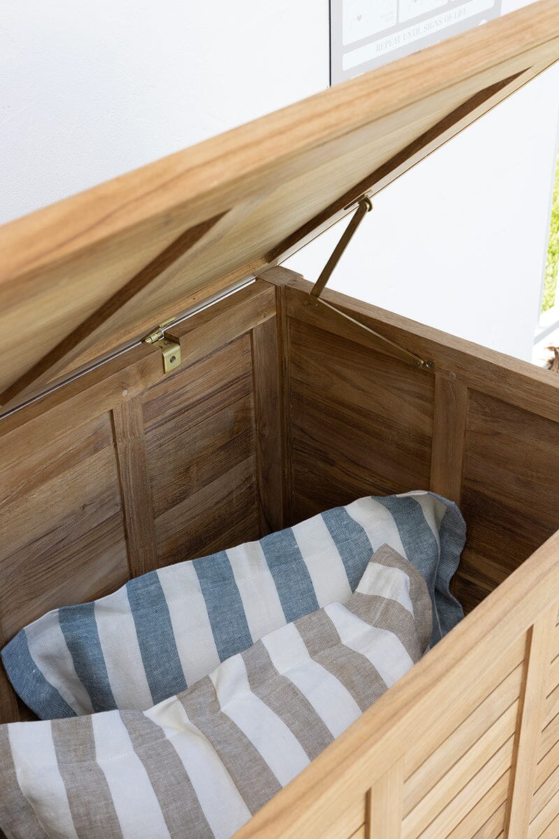 Sorrento Outdoor Storage Chest – Solid Teak SUN REPUBLIC 