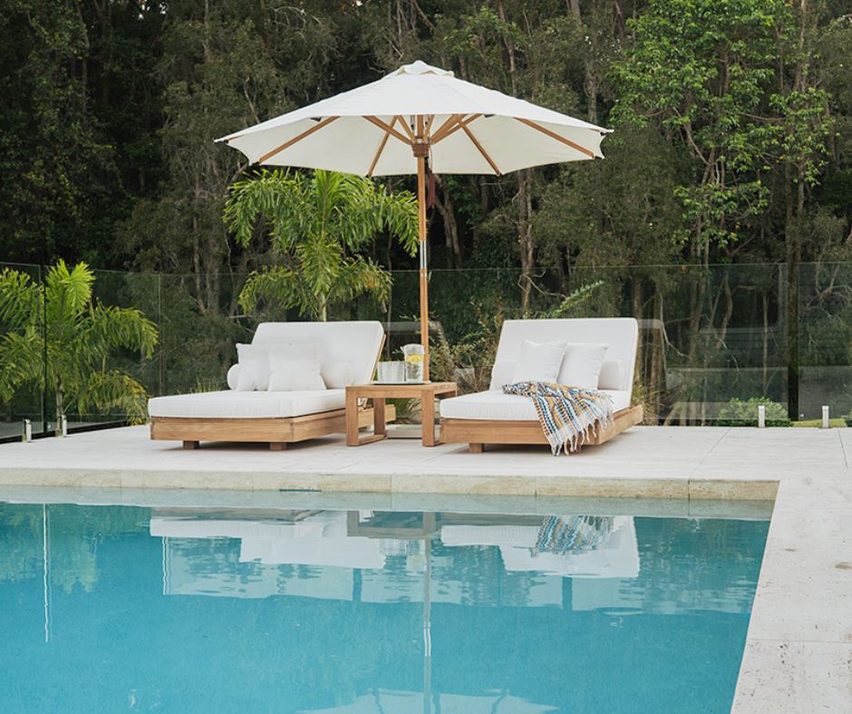 Tulum Outdoor Umbrella With Base - White & Teak Sun Republic 