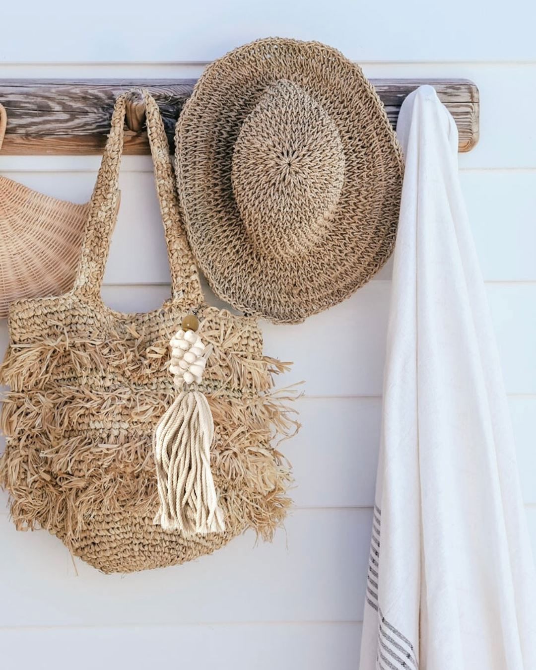 White Shell Keyring - Coastal Bag Accessory Sun Republic 