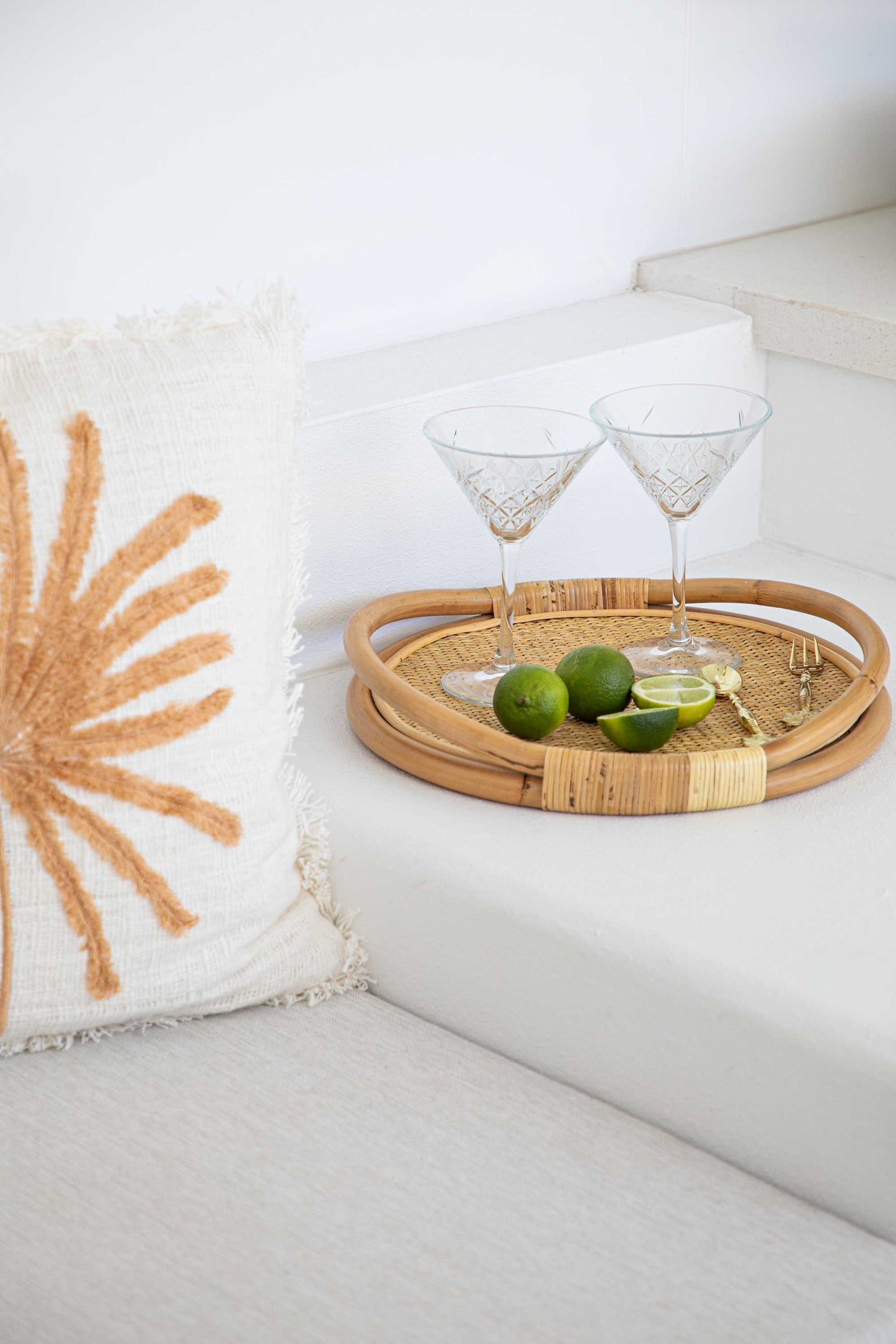 Jaya Natural Rattan Round Tray SUN REPUBLIC 