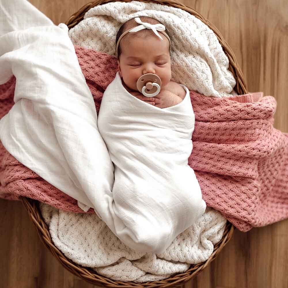 White/Milk Organic Baby Muslin Wrap Snuggle Hunny 